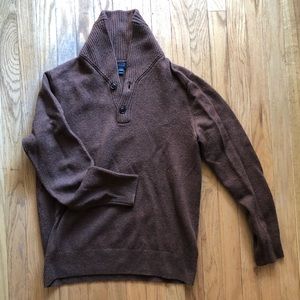 Cowl neck lambs wool sweater